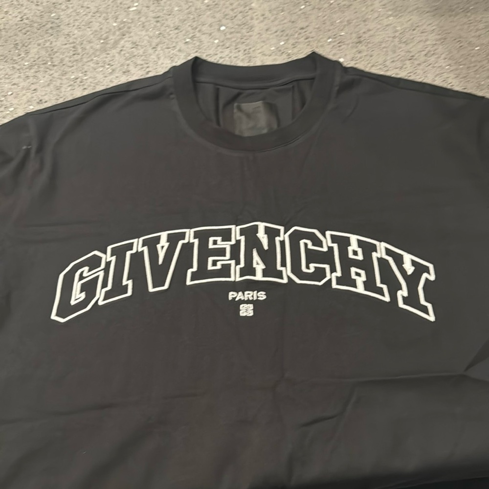 Givenchy Bold T-Shirt Large